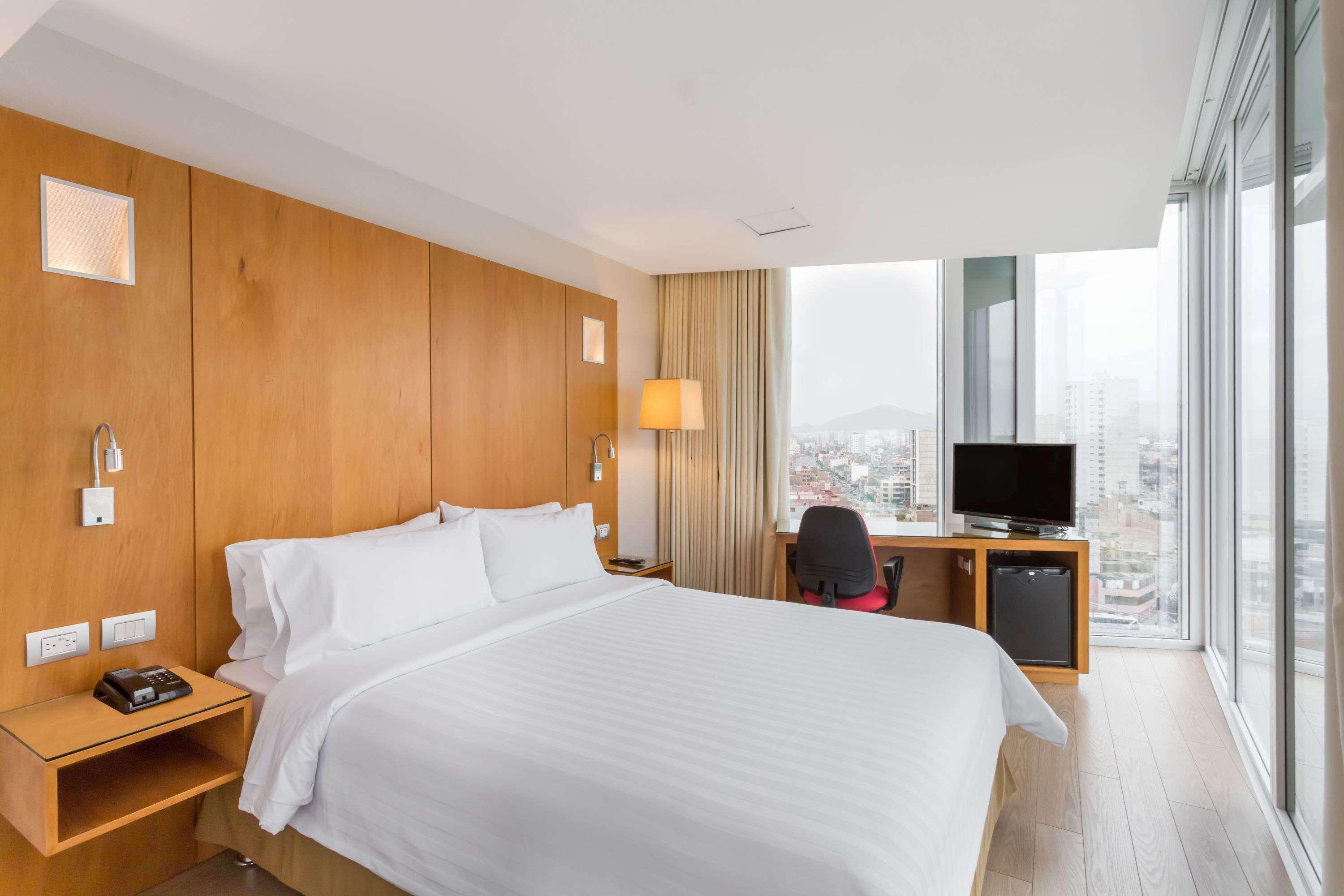 Ramada Encore By Wyndham Lima San Isidro Kültér fotó