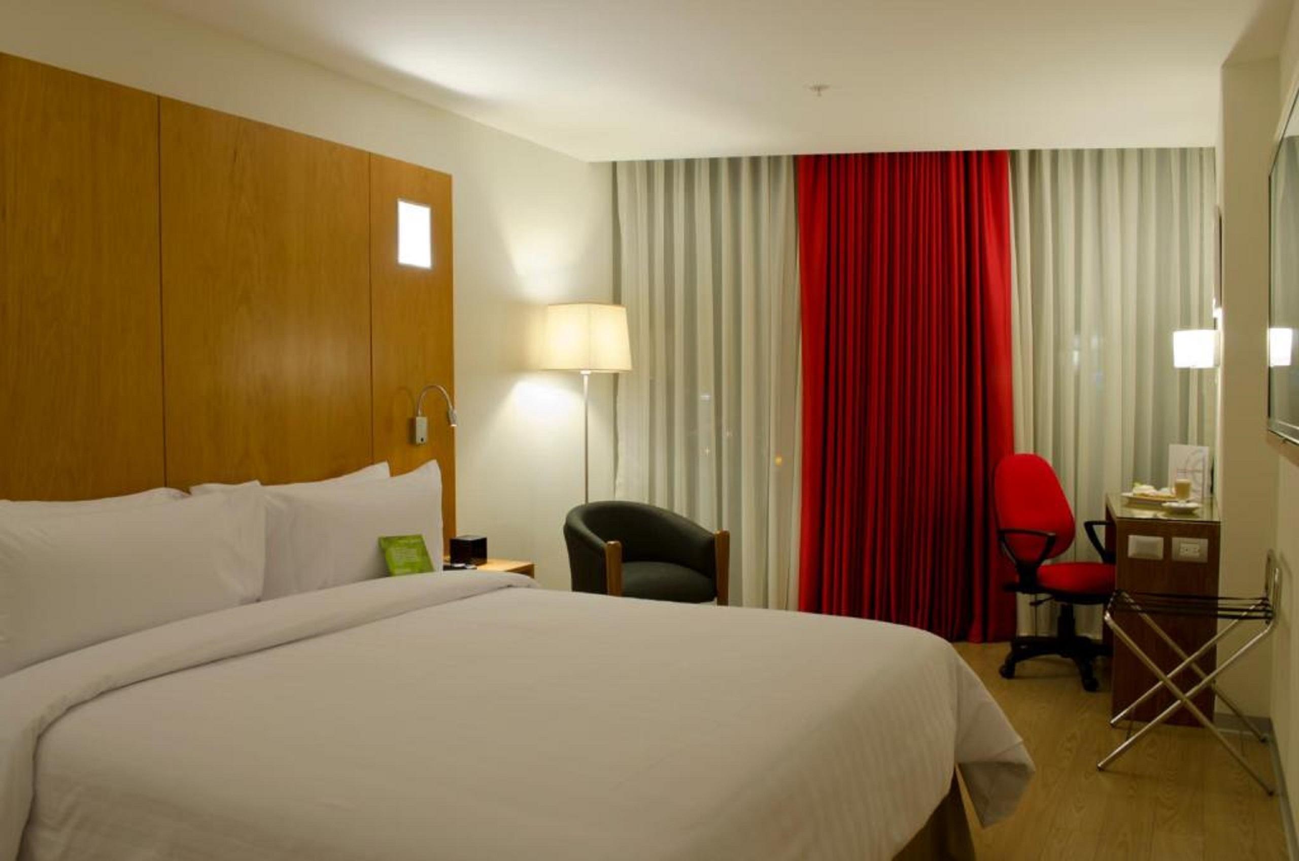 Ramada Encore By Wyndham Lima San Isidro Kültér fotó