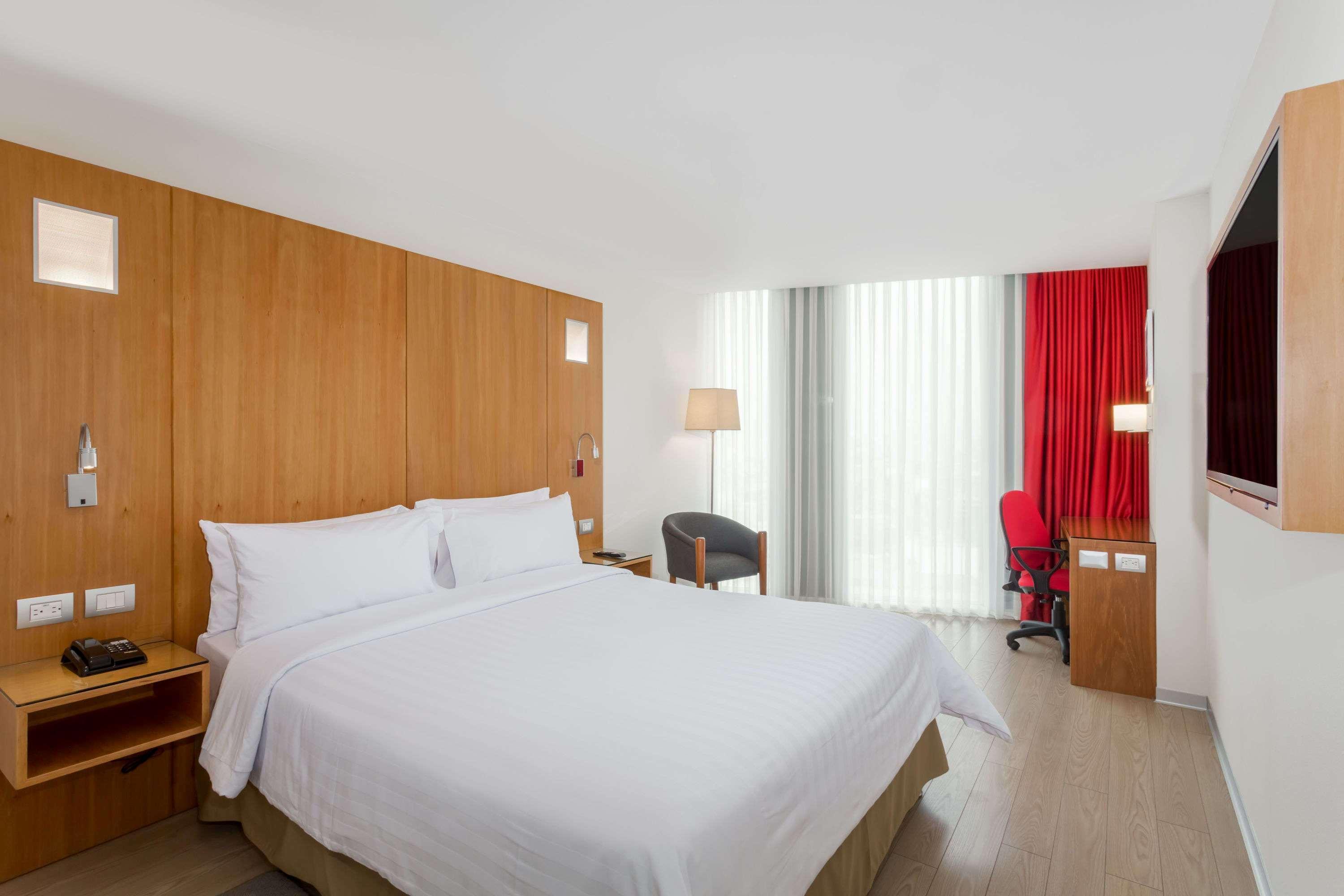 Ramada Encore By Wyndham Lima San Isidro Kültér fotó